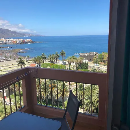 Apartment Magnificent Studio With A Terrace Overlooking The Sea! *