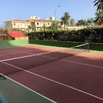 Magnificent Studio With A Terrace Overlooking The Sea! 公寓