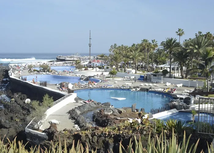 Magnificent Studio With A Terrace Overlooking The Sea!